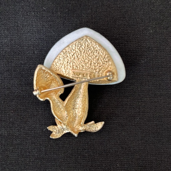 Vintage Napier Gold Tone Mushroom With White Cap Brooch Pin - Picture 2 of 5
